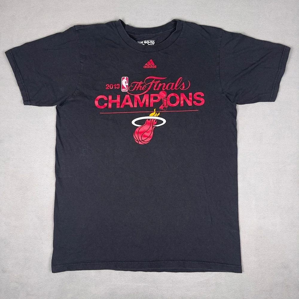 Adidas Miami Heat 2013 NBA Finals Champions T-Shirt M Black Roster LeBron Wade‎